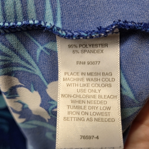 Liz Claiborne Blue Floral Blouse - Picture 5 of 6